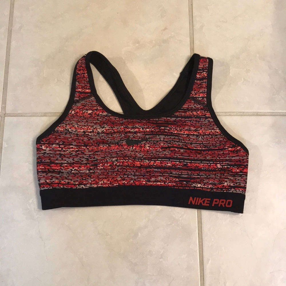 Nike pro sports bra